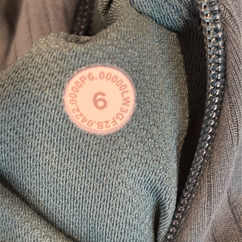 Lululemon It’s Rulu Run Cropped Half Zip *Ribbed - Picture 6 of 6